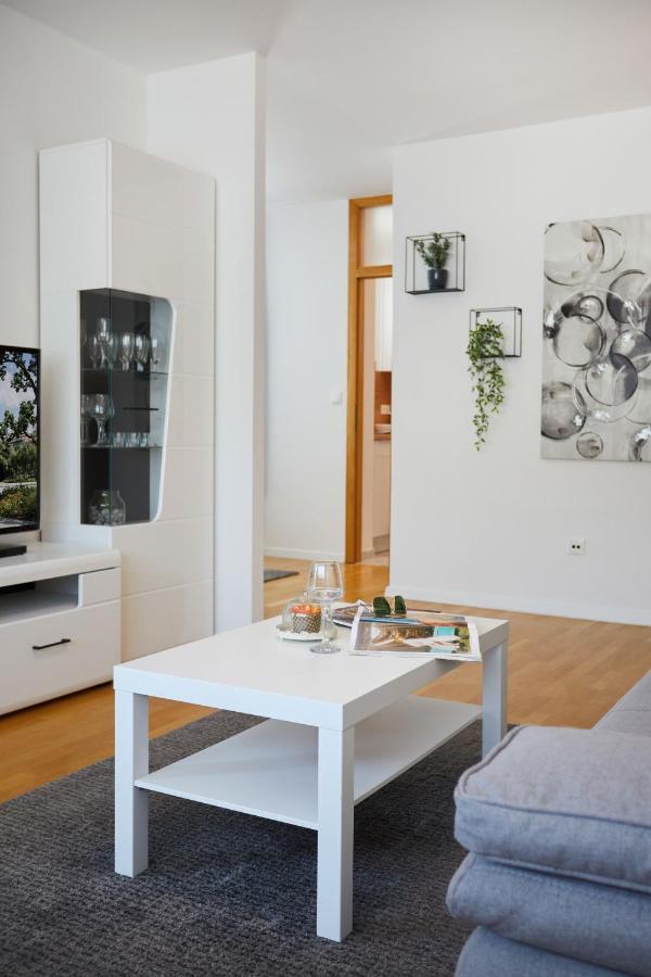 Spacious 2Bdr Apartment Near Business District Ζάγκρεμπ Εξωτερικό φωτογραφία